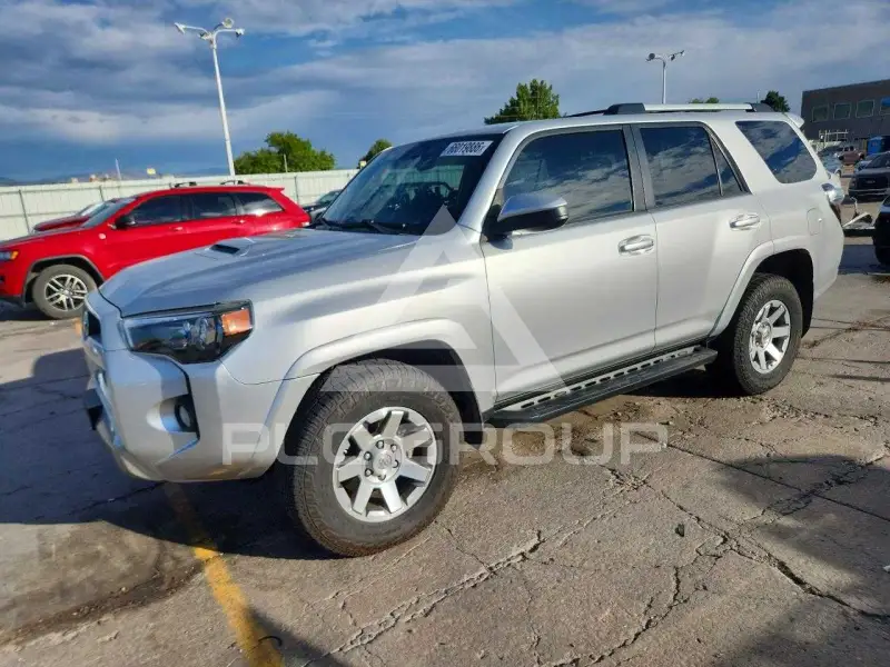 2016 Toyota 4 RUNNER photo