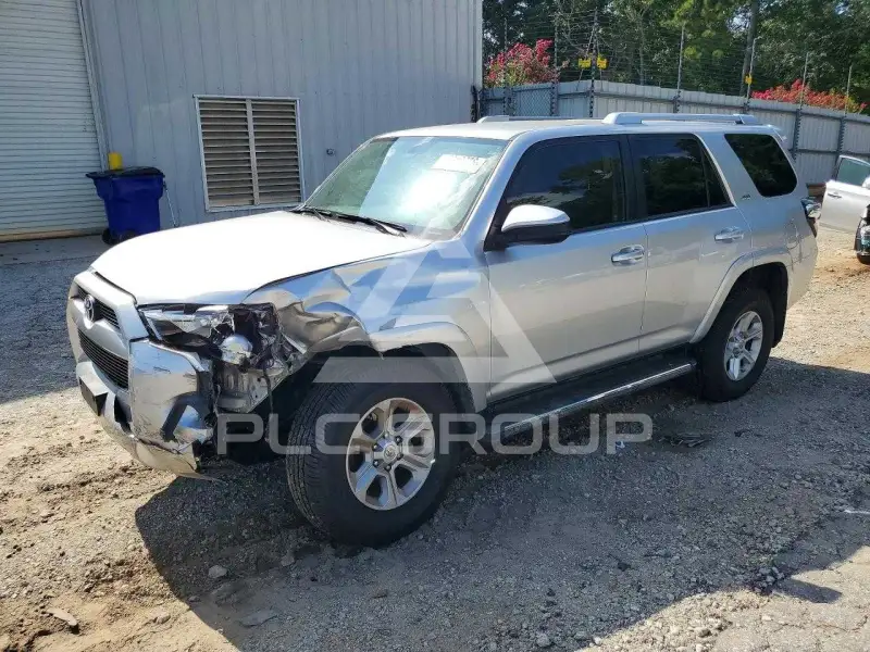 2016 Toyota 4 RUNNER photo