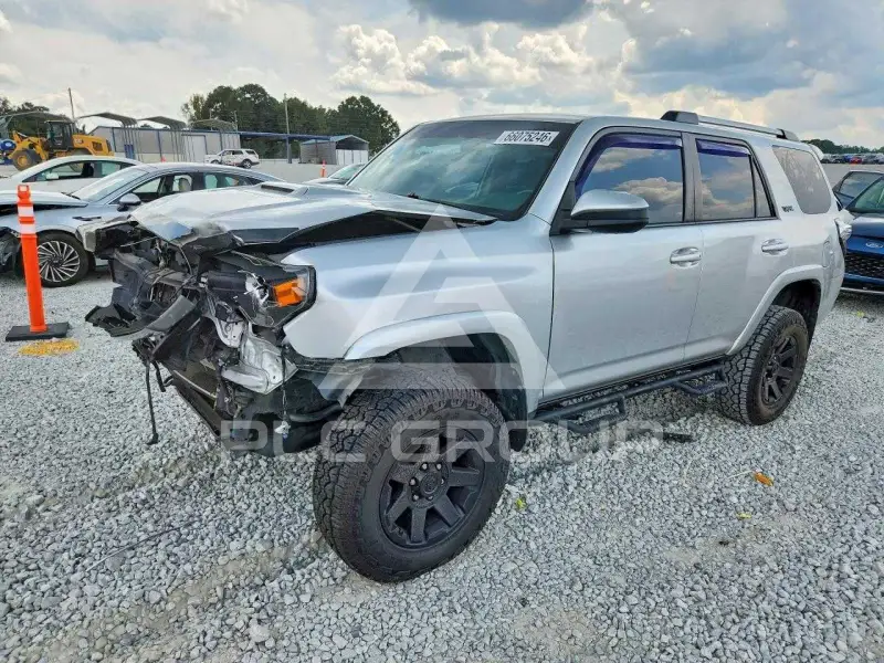 2016 Toyota 4 RUNNER photo