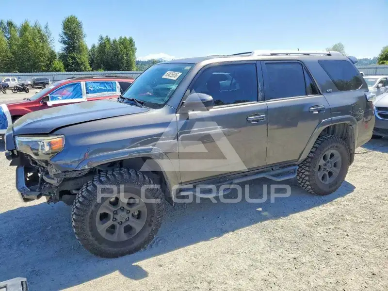 2016 Toyota 4 RUNNER photo