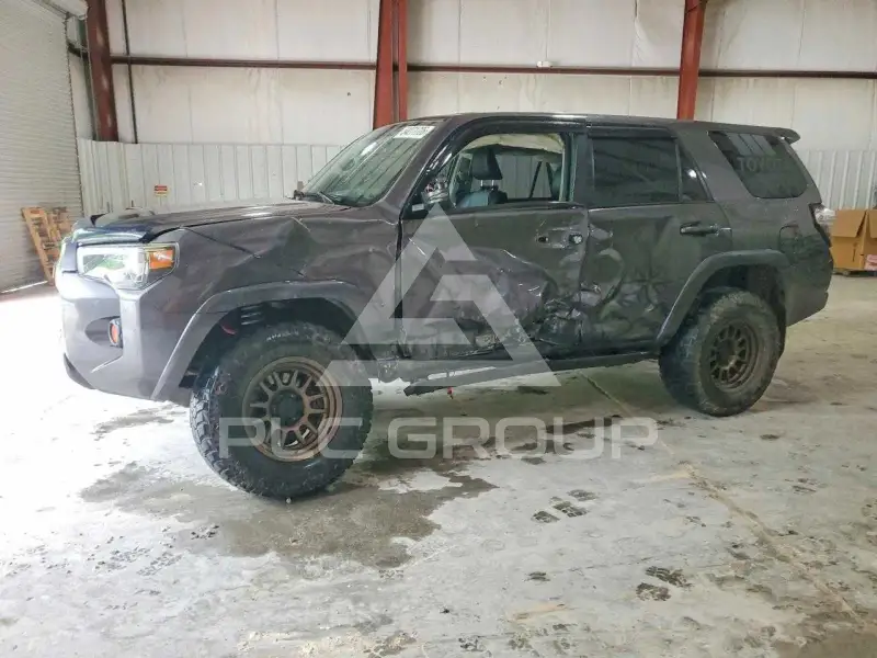 2016 Toyota 4 RUNNER photo