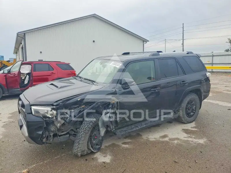 2016 Toyota 4 RUNNER photo