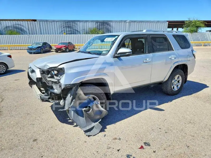 2016 Toyota 4 RUNNER photo