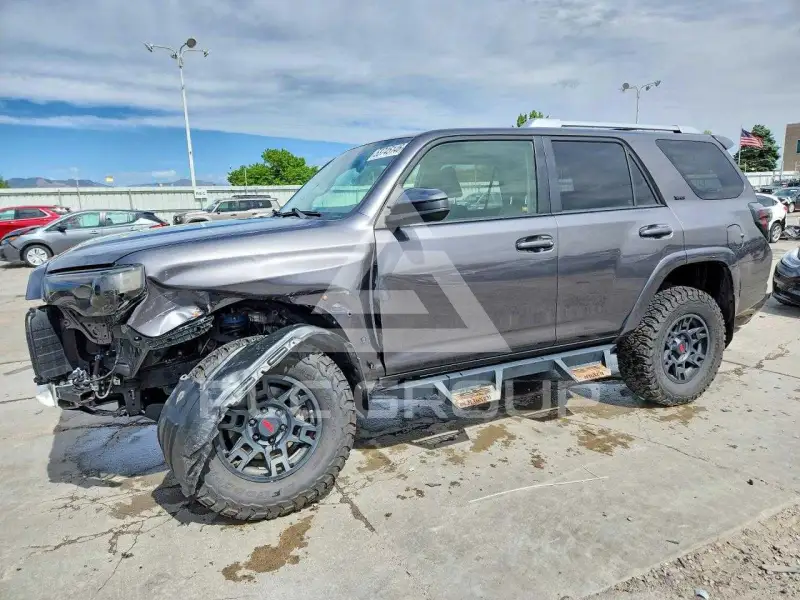 2016 Toyota 4 RUNNER photo