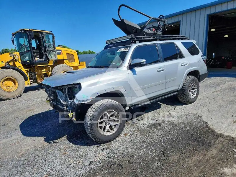 2016 Toyota 4 RUNNER фото