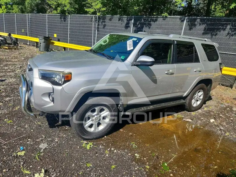 2016 Toyota 4 RUNNER photo