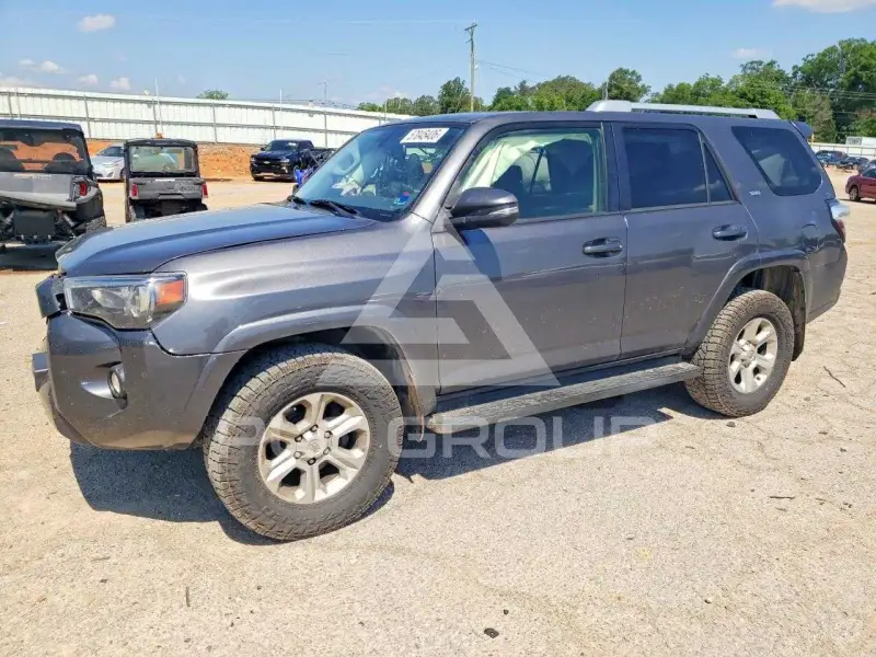 2016 Toyota 4 RUNNER photo