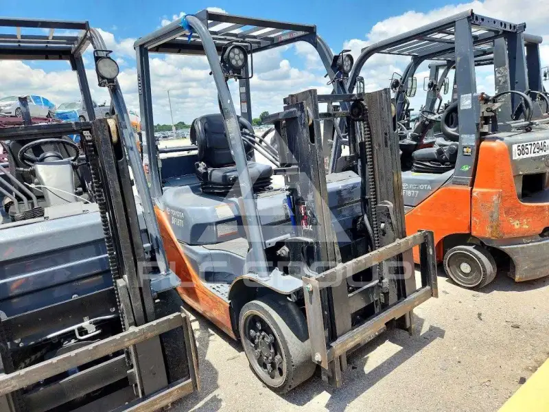 2016 Toyota FORK LIFT photo