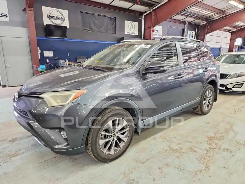 2016 Toyota RAV4 фото