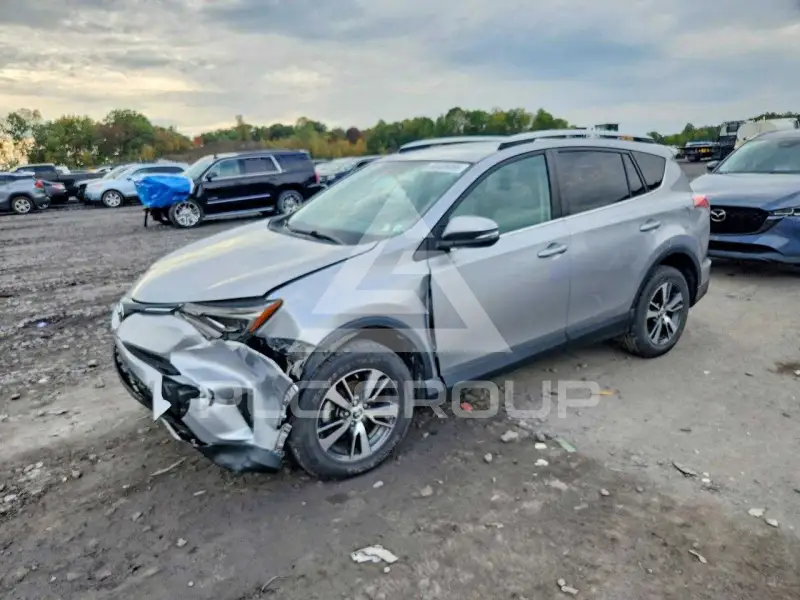 2016 Toyota RAV4 фото