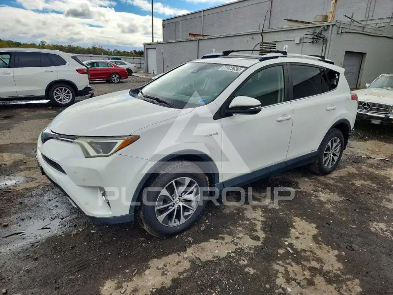 2016 Toyota RAV4 фото