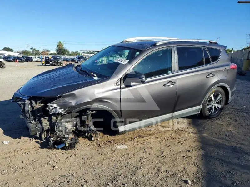 2016 Toyota RAV4 фото