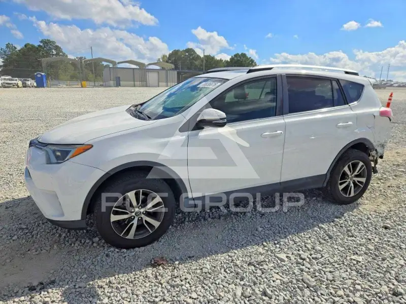 2016 Toyota RAV4 photo