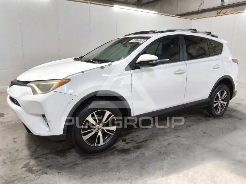 2016 Toyota RAV4 фото