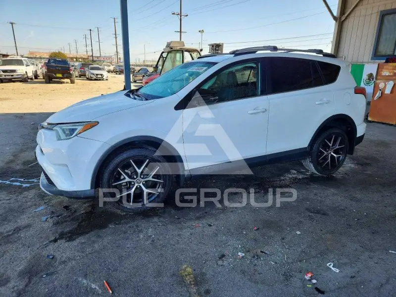2016 Toyota RAV4 фото