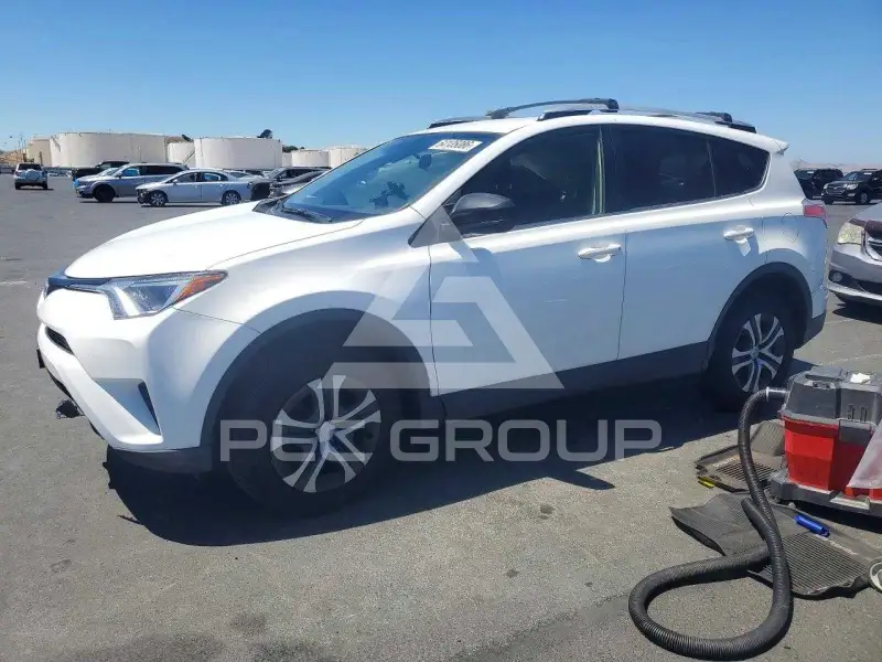 2016 Toyota RAV4 фото