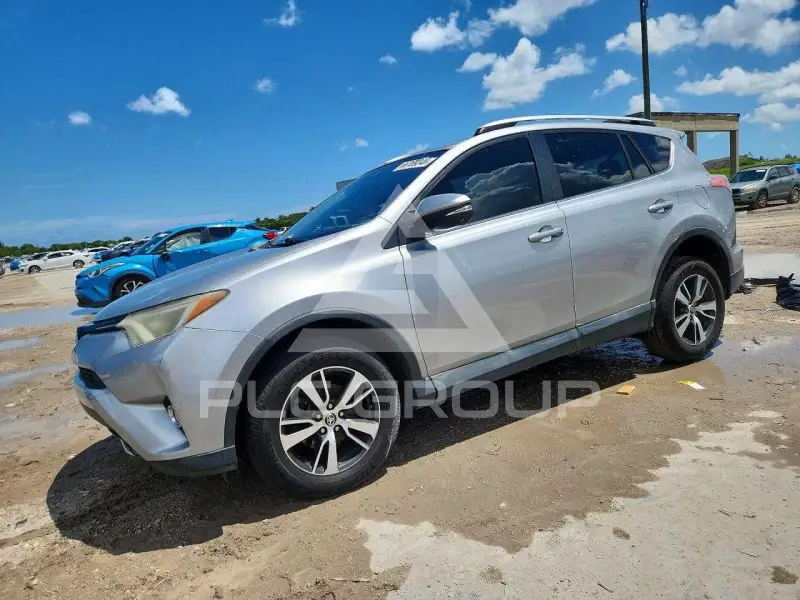 2016 Toyota RAV4 фото
