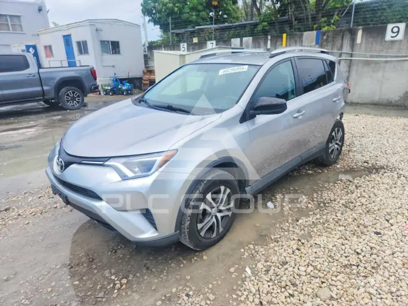2016 Toyota RAV4 photo