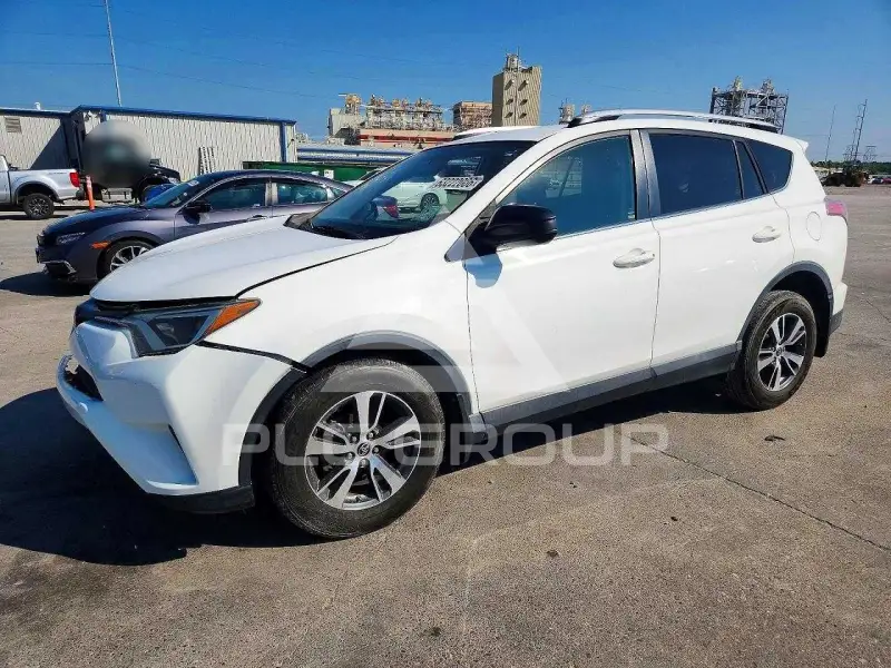 2016 Toyota RAV4 фото