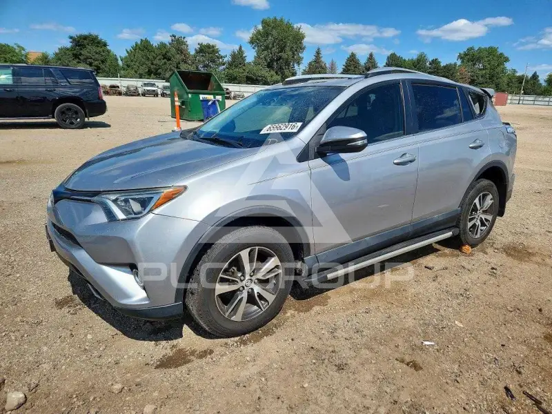 2016 Toyota RAV4 фото