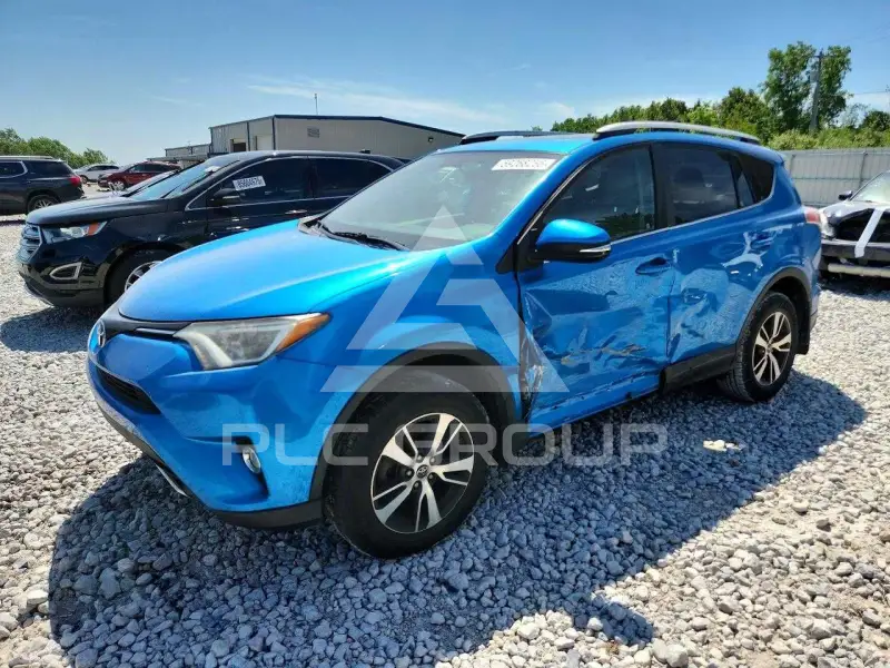 2016 Toyota RAV4 фото