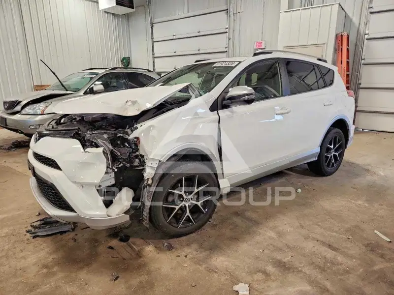 2016 Toyota RAV4 photo