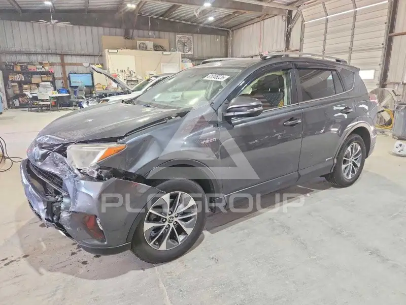 2016 Toyota RAV4 фото