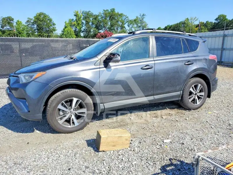 2016 Toyota RAV4 photo