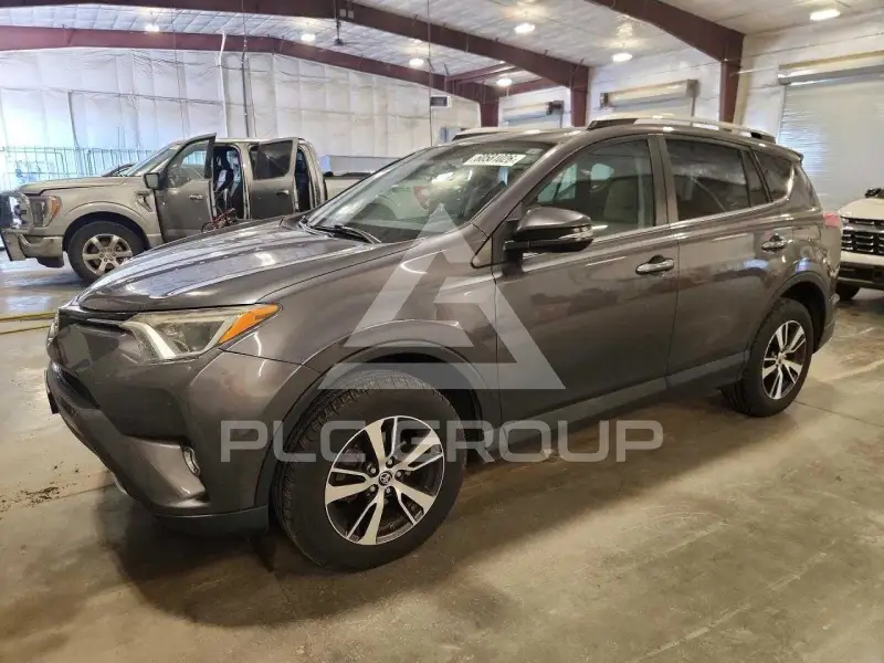 2016 Toyota RAV4 фото
