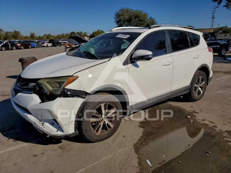 2016 Toyota RAV4 photo
