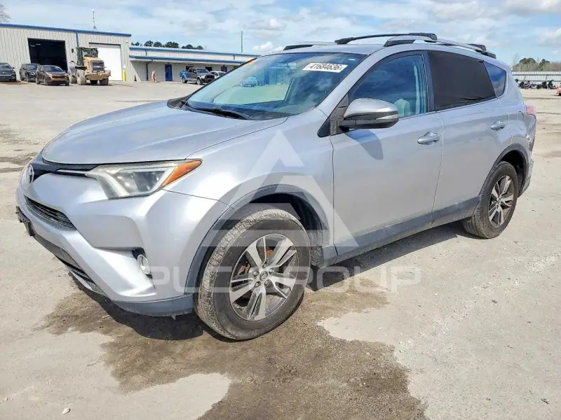 2016 Toyota RAV4 фото