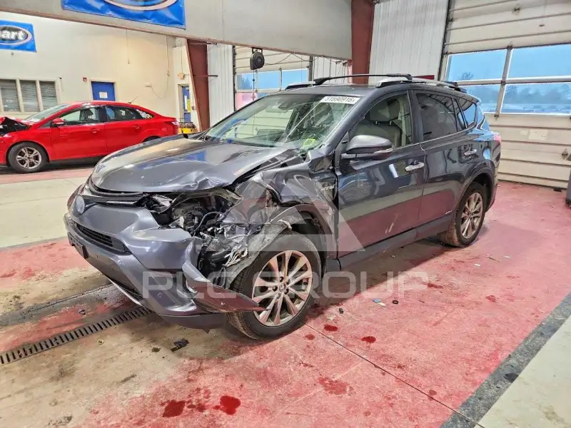 2016 Toyota RAV4 фото
