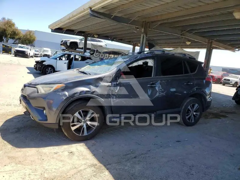 2016 Toyota RAV4 photo