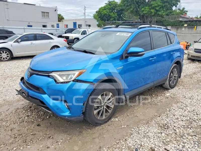2016 Toyota RAV4 фото