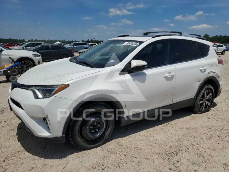 2016 Toyota RAV4 photo