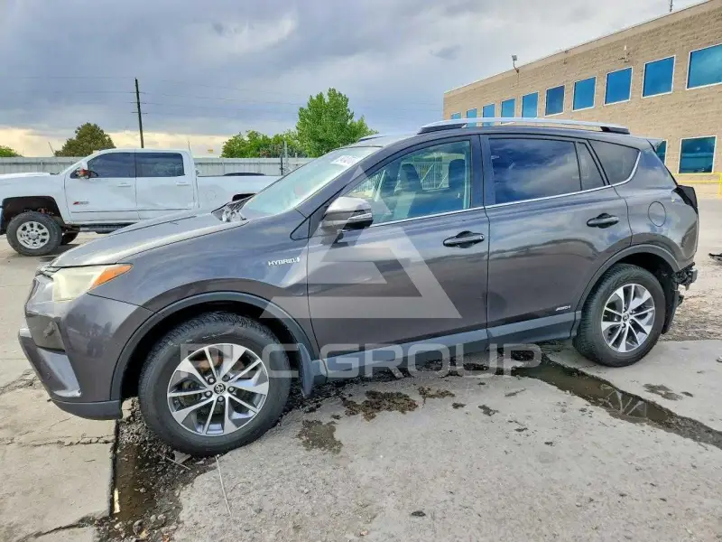 2016 Toyota RAV4 фото