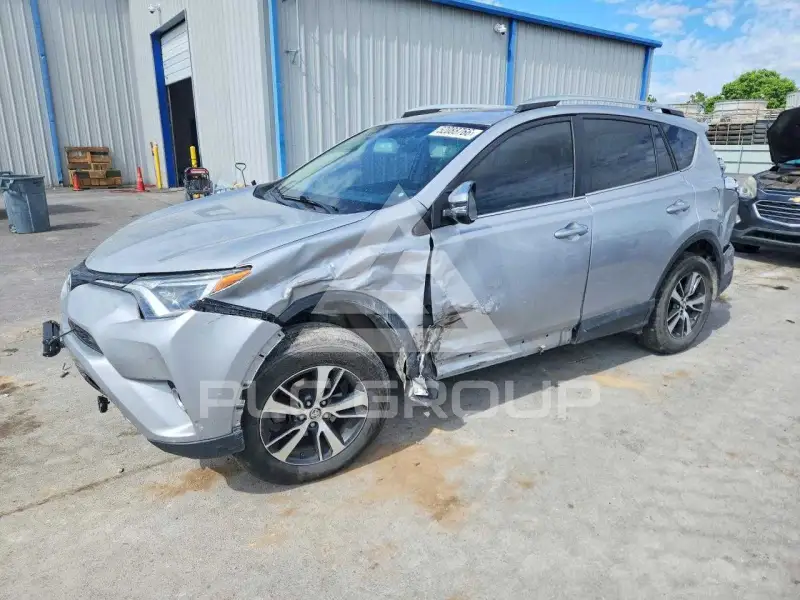 2016 Toyota RAV4 фото