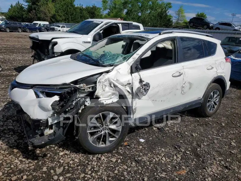 2016 Toyota RAV4 фото