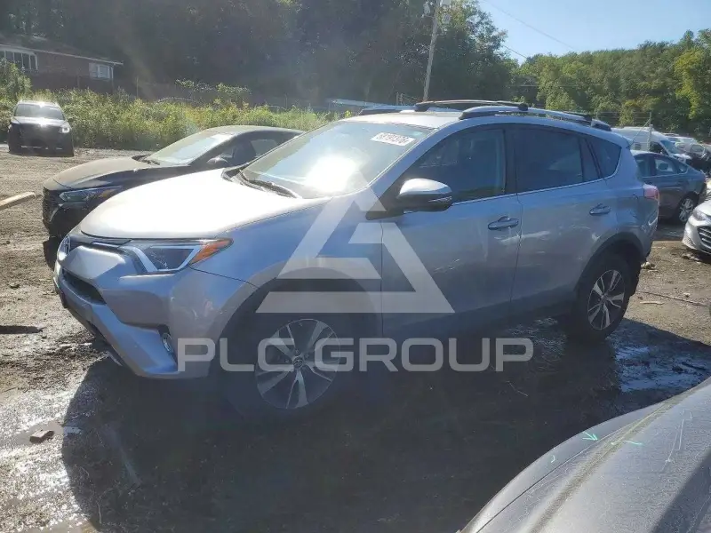 2016 Toyota RAV4 photo