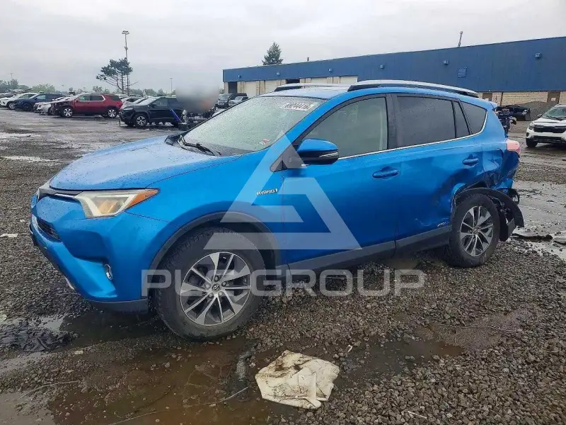 2016 Toyota RAV4 фото