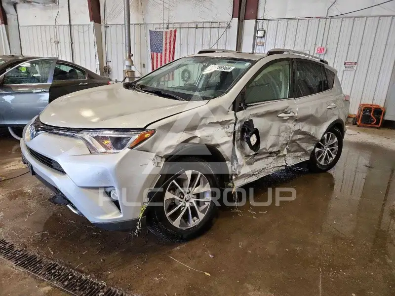 2016 Toyota RAV4 фото