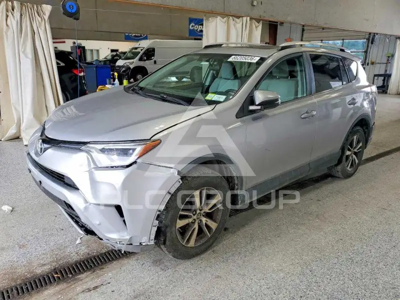 2016 Toyota RAV4 photo