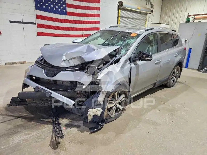 2016 Toyota RAV4 фото