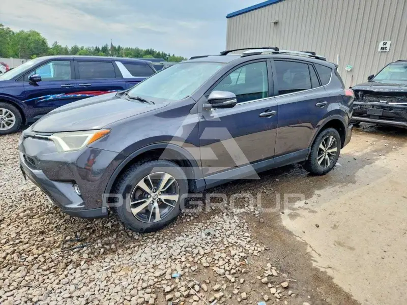 2016 Toyota RAV4 photo