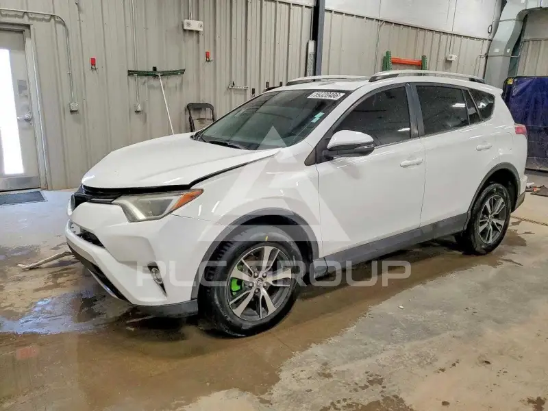2016 Toyota RAV4 photo