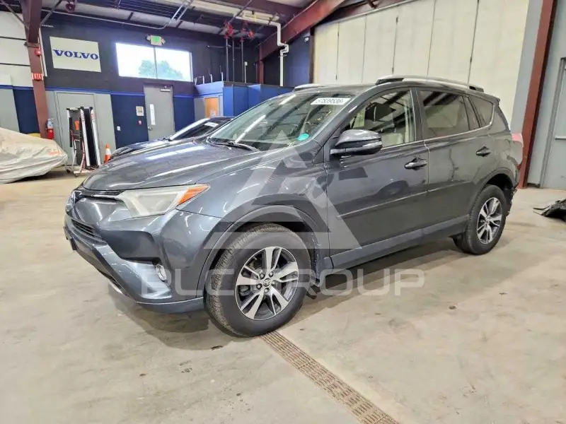 2016 Toyota RAV4 фото