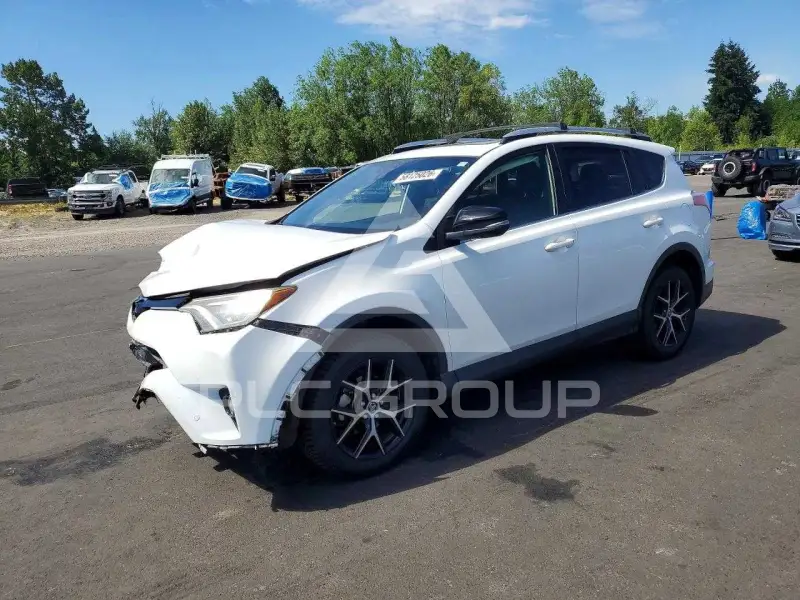 2016 Toyota RAV4 photo