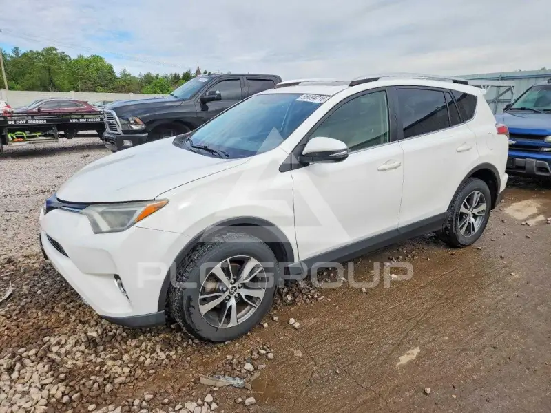 2016 Toyota RAV4 фото