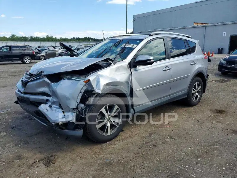 2016 Toyota RAV4 фото