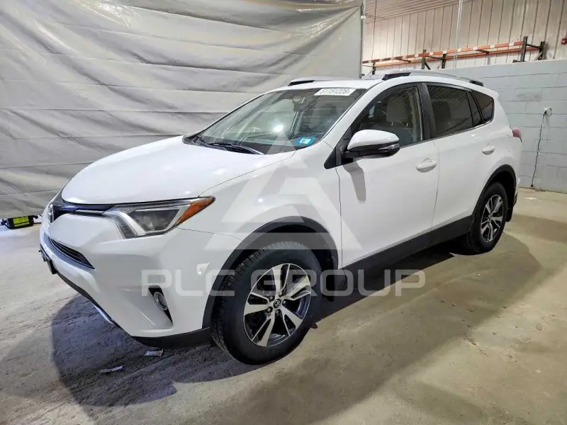 2016 Toyota RAV4 фото